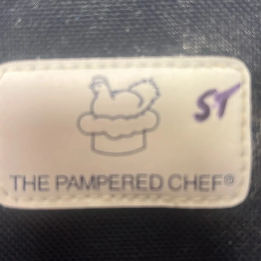 9x13 blue Pampered Chef insulated casserole carrying case. Like new!!  Z…